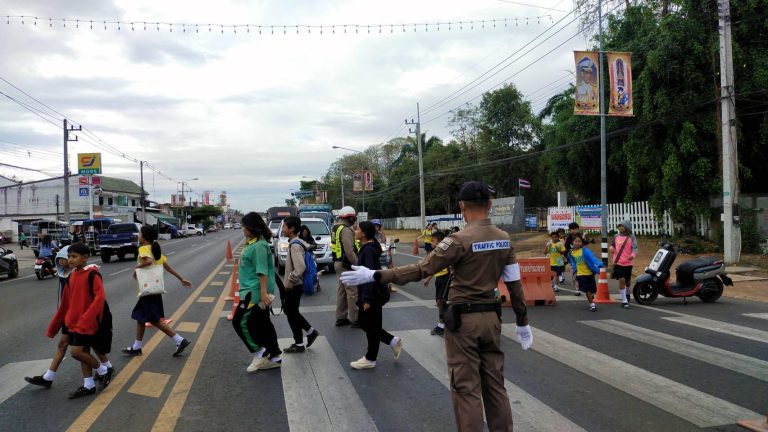 อำนวยความสะดวกการจราจรในชั่วโมงเร่งด่วน