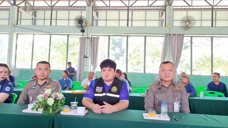 ประชุมขับเคลื่อนตำบลเข้มแข็ง ตามหลักปรัชญาเศรษฐกิจพอเพียง