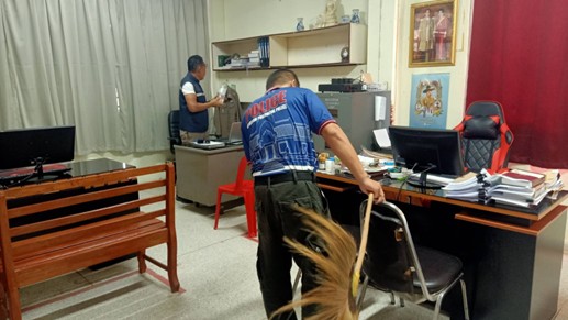 เจ้าหน้าที่กลุ่มงานสอบสวน จัดกิจกรรม 5ส. ทำความสะอาดห้องทำงาน เตรียมพร้อมให้บริการประชาชน